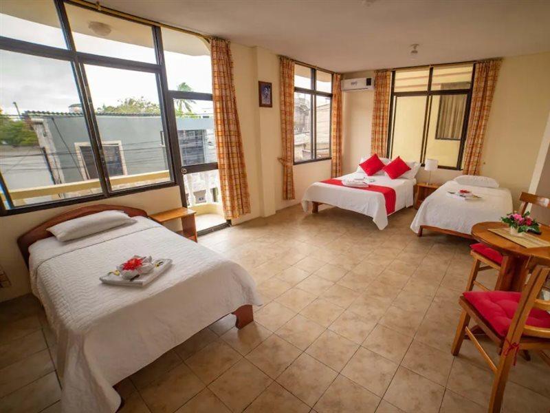 Hotel Red Booby Puerto Ayora  Extérieur photo