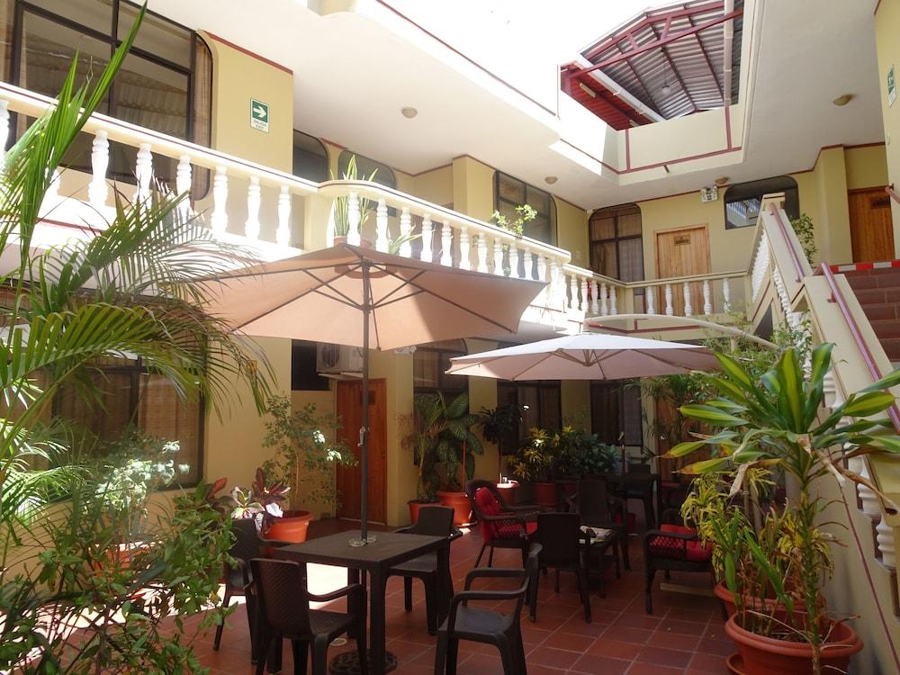 Hotel Red Booby Puerto Ayora  Extérieur photo