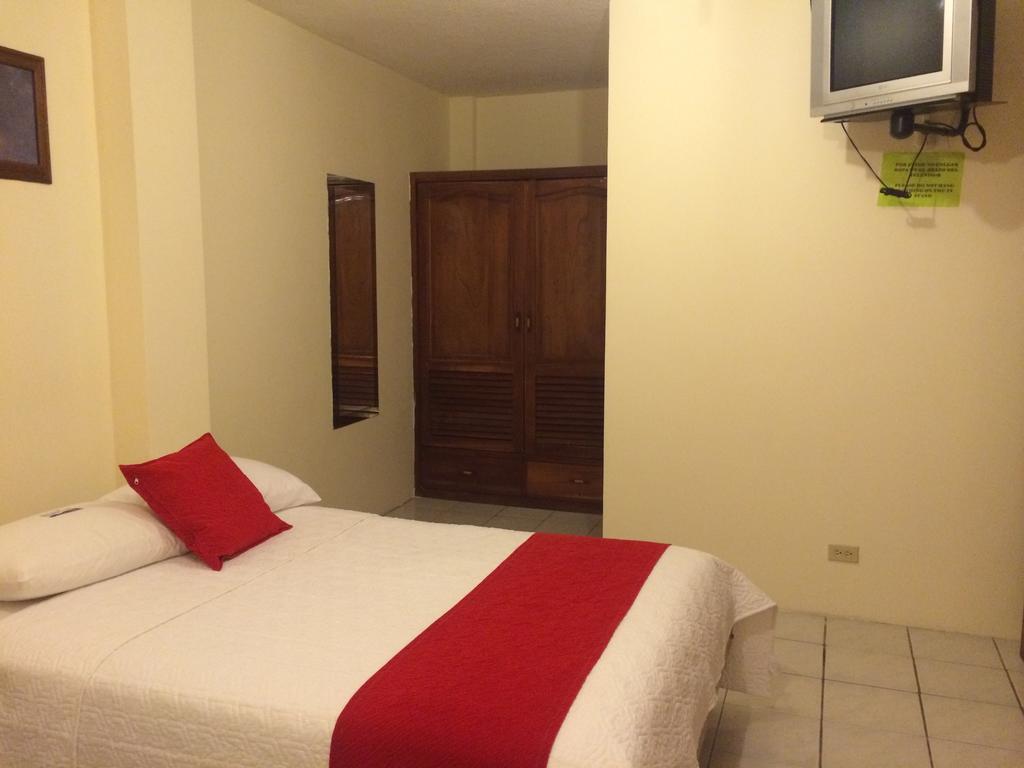 Hotel Red Booby Puerto Ayora  Chambre photo